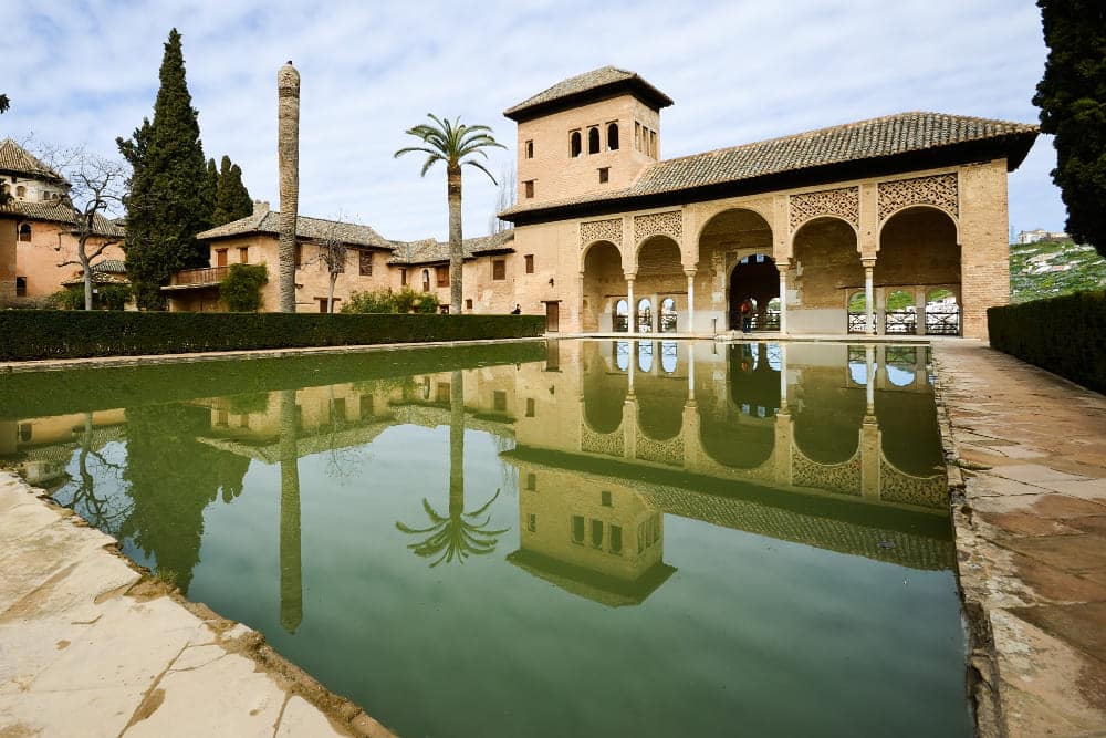 Los jardines parciales en la Alhambra